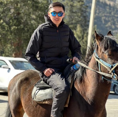 Guide Zhoodar